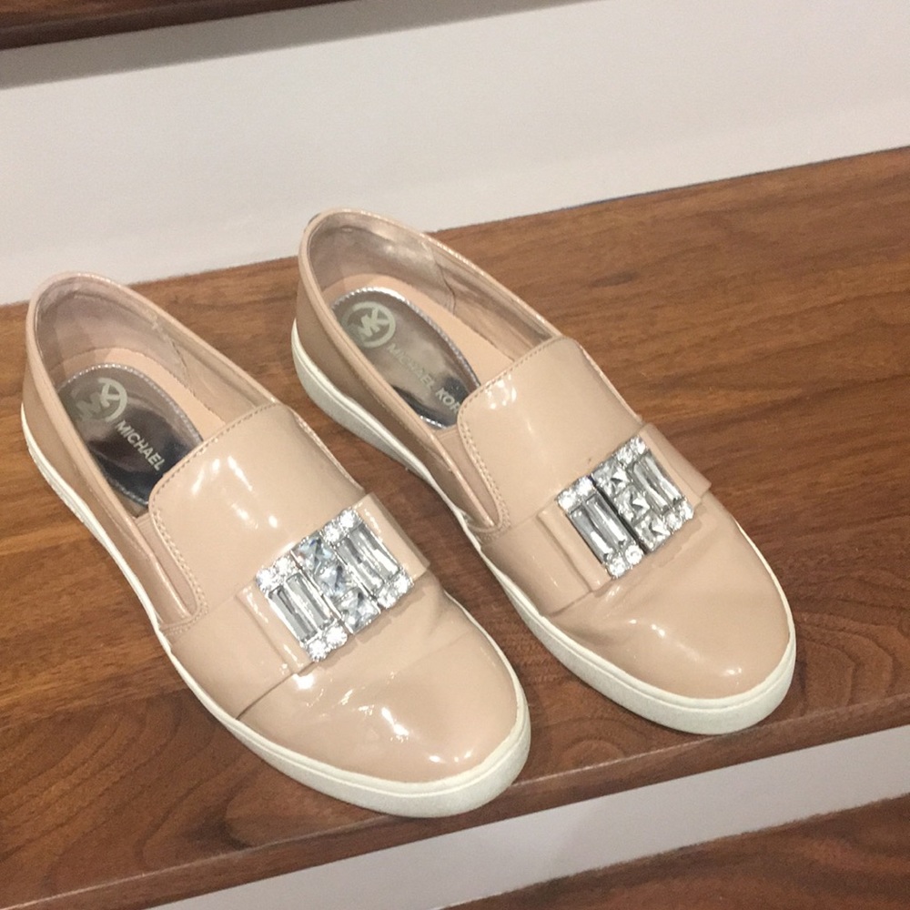 Michael Kors size 8 sneaker
